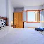 2 Bedroom Beautiful 300m From With Pool! Torrevieja