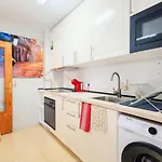 2 Bedroom Beautiful 300m From With Pool! Lejlighed Torrevieja