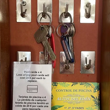 2 Bedroom Beautiful 300m From With Pool! Apartment *