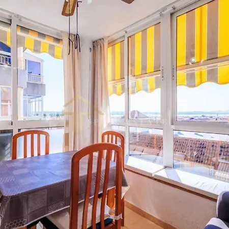 Apartamento 2 Bedroom Beautiful 300m From With Pool!