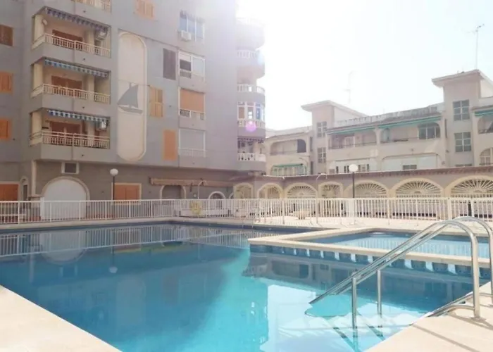 2 Bedroom Beautiful 300m From With Pool! *