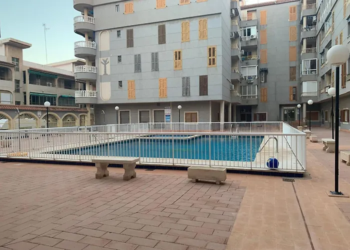 Appartement 2 Bedroom Beautiful 300m From With Pool! Torrevieja